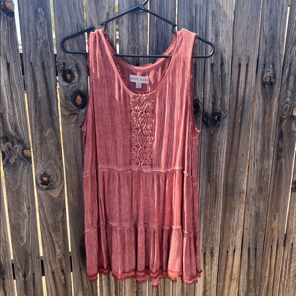 Knox Rose Dusty Rose Sleeveless Tiered Lace Front Tunic